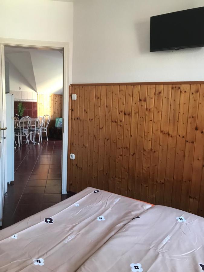 Edu Apartman Hajduszoboszlo Exterior photo